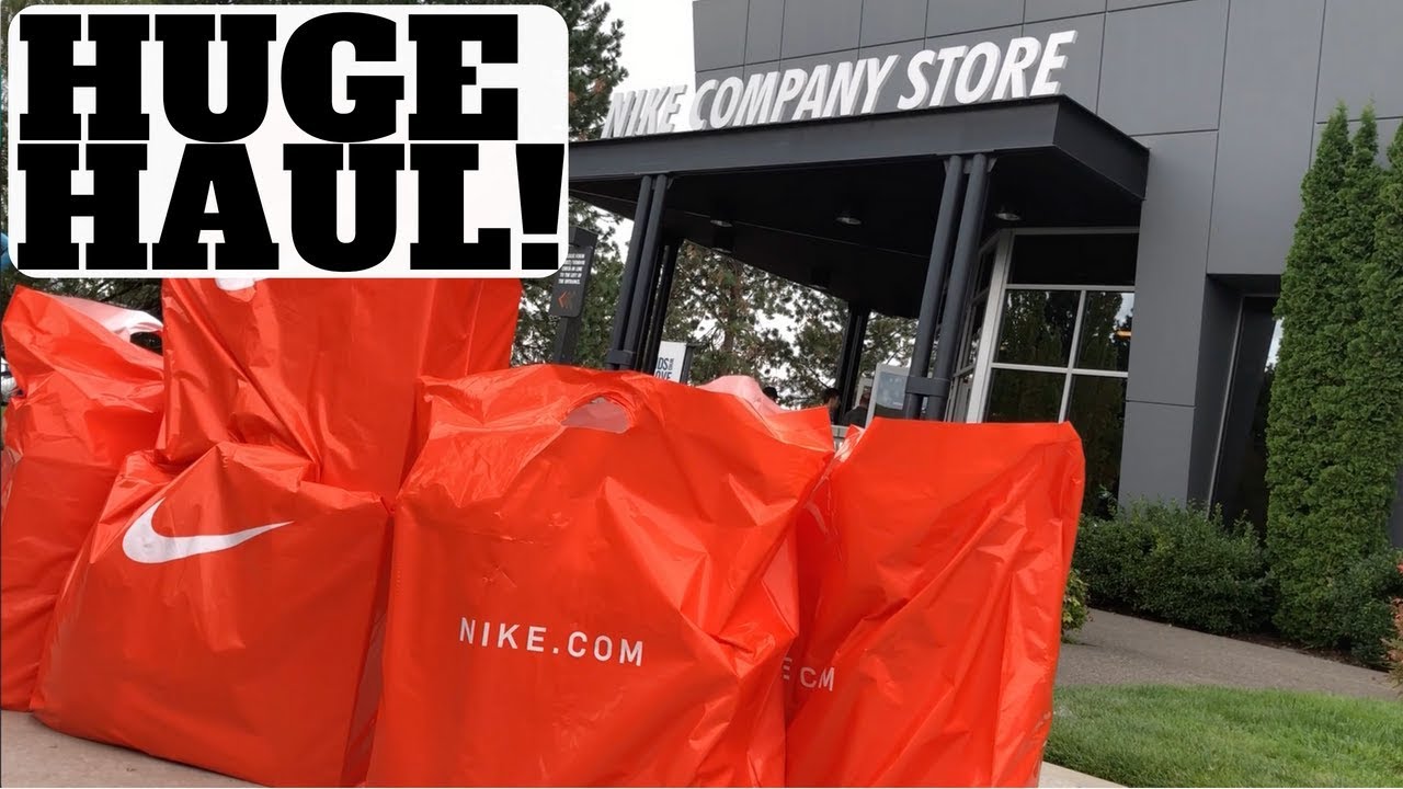 HUGE NIKE HAUL!! (BACK TO SCHOOL SHOPPING LOL)