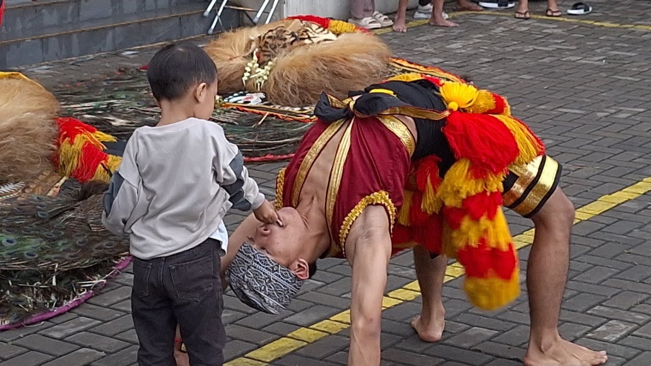 ATRAKSI LINCAH GANONGAN MARDI UTOMO LIVE LUWES SALATIGA JAWA TENGAH 
