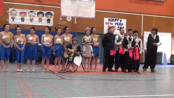 [Duncan Hmong New Year 2011] - Hmoob Lub Kua Muag by Class of 2012 Girls and Boys