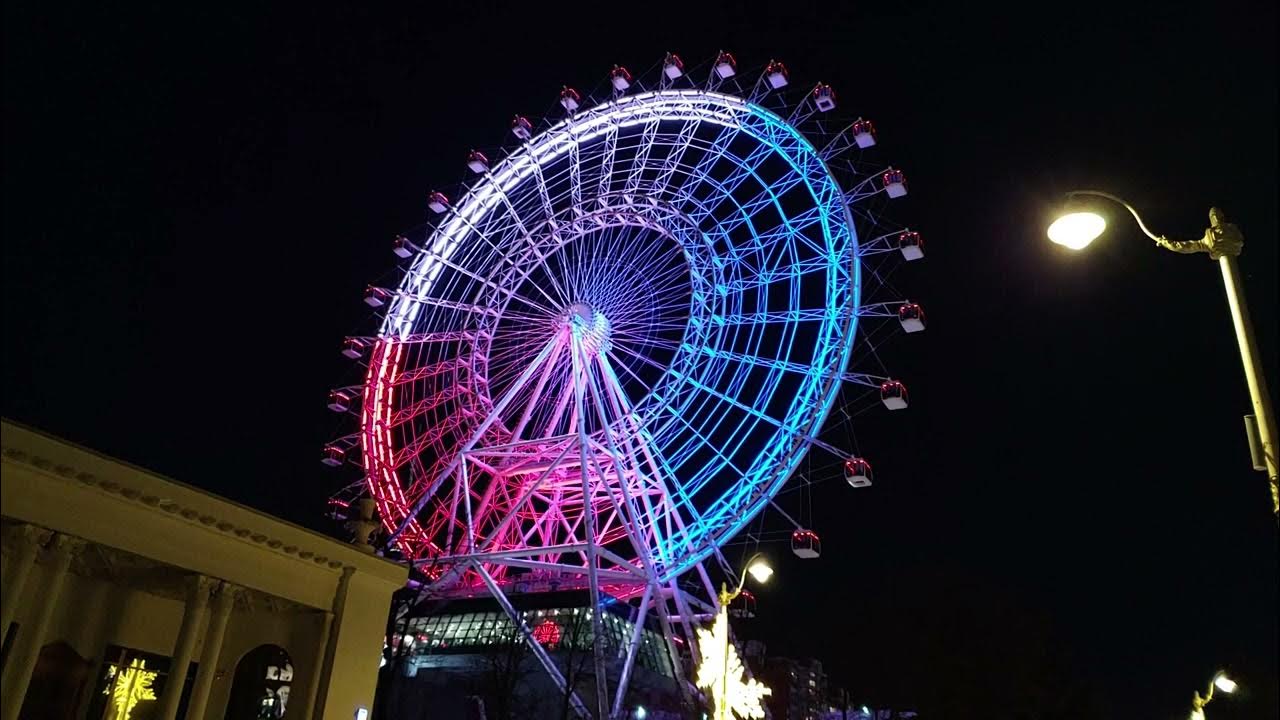 колесо обозрения на вднх 2022. колесо обозрения москва вднх. колесо обозрения на вднх 2022. новое колесо обозрения в москве вднх. колесо обозрения солнце москвы на вднх.