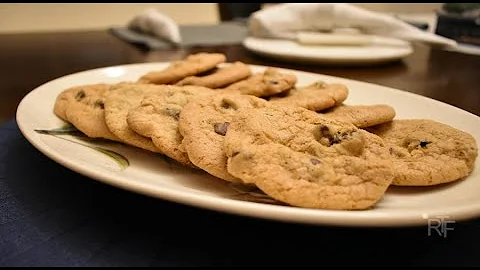 Rufus Cooks: Chocolate Chip/Peanut Chip Cookies