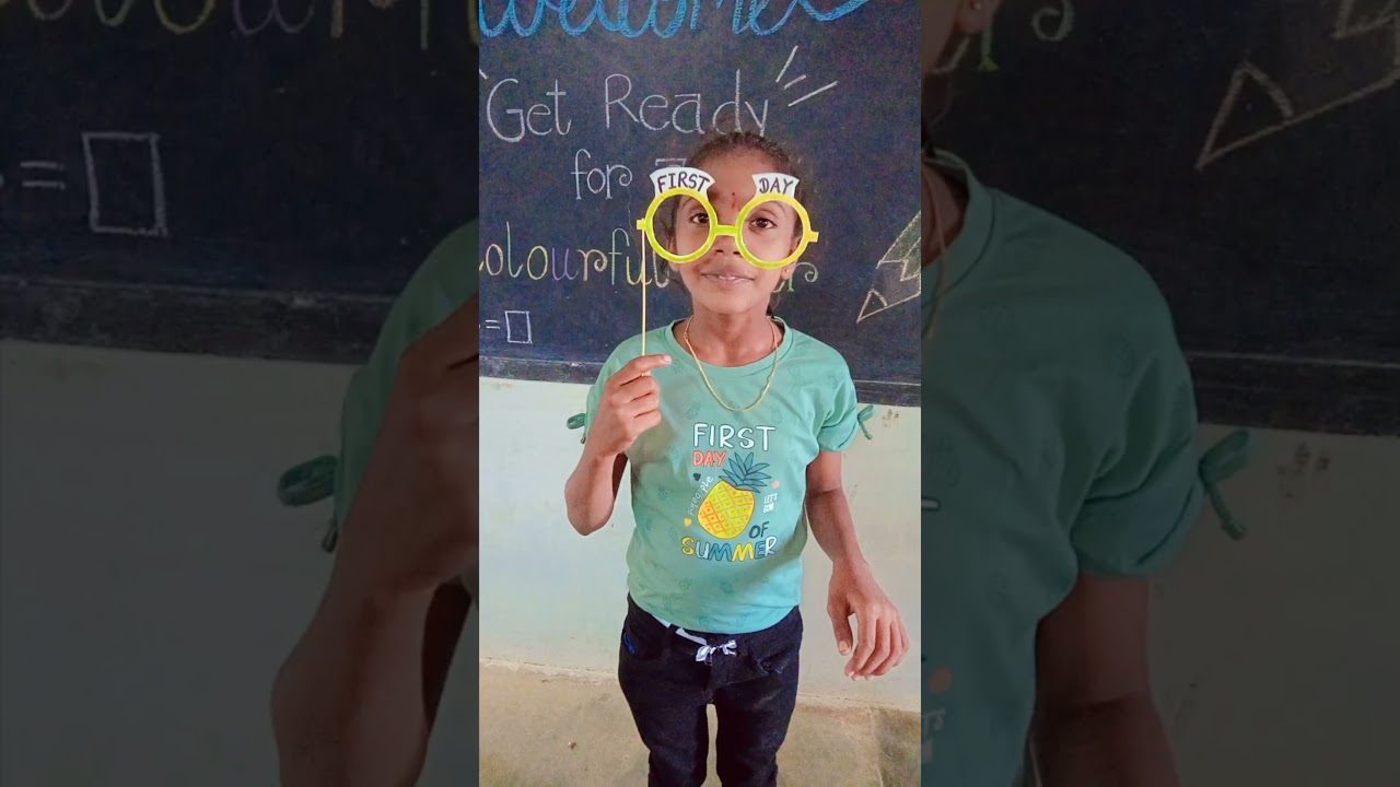 Smiles On First Day Of Scool|Sujata Kanya Vidyalaya Adyal 