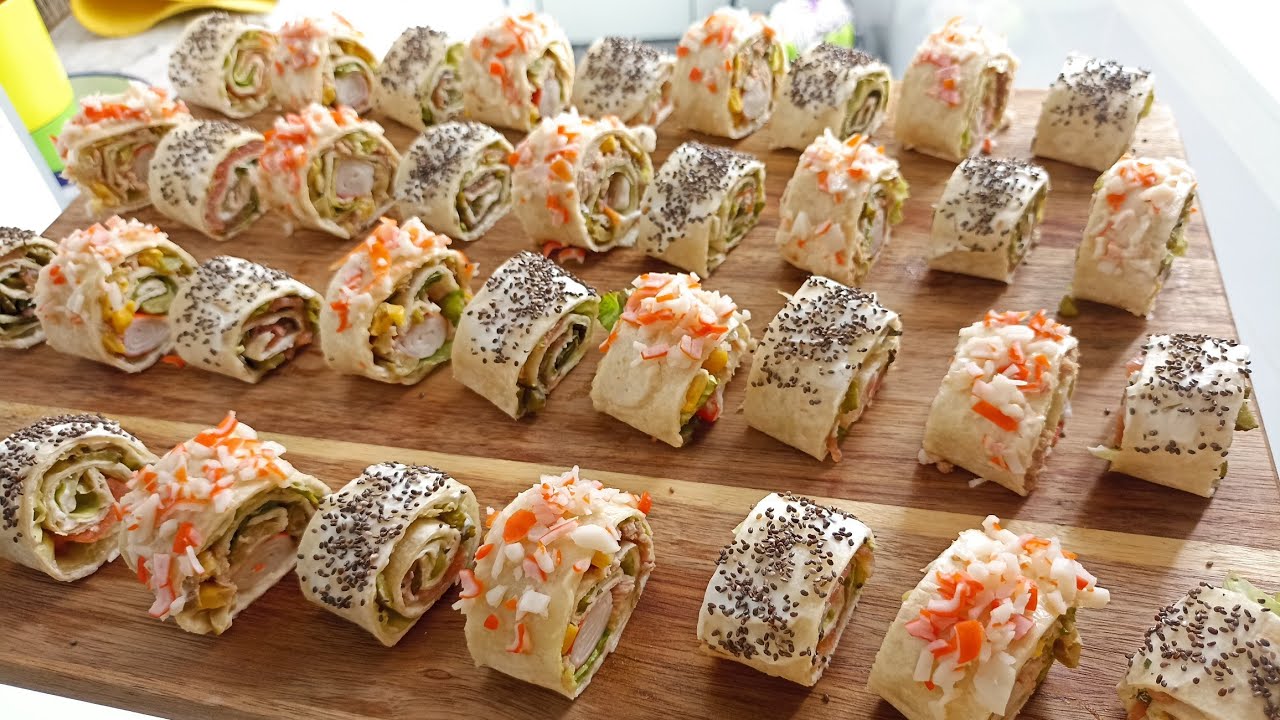 CANAPÉS enrollados de TORTILLAS  de trigo fáciles de hacer y muy ricos😋😋 مملحات بخبز تورتيلا
