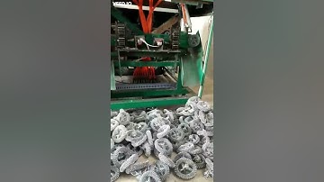 Mesh scrubber machine