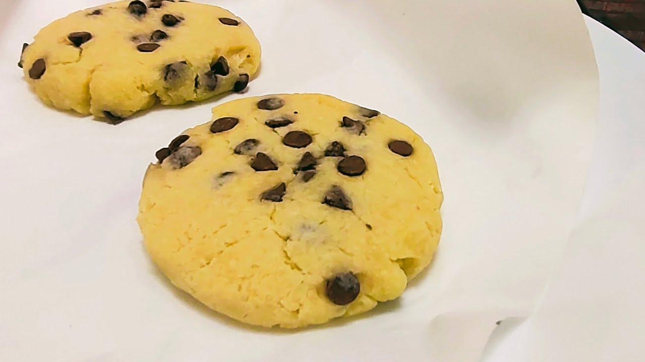Microwave Cookies Recipe | 1 Min Chocolate Chip ... - YouTube