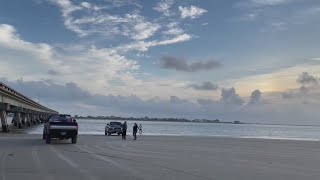 Man missing after trying to rescue his 3-year-old near San Luis Pass bridge