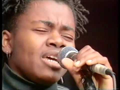Tracy Chapman   Behind the Wall