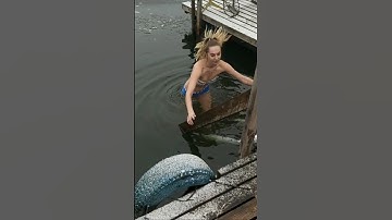 part262#Icy🧊Lake#Challeng Heart Stopping👙Moment#Winter🌊Ice PlunLog Kehte Hain Pagalpan#travel#russia