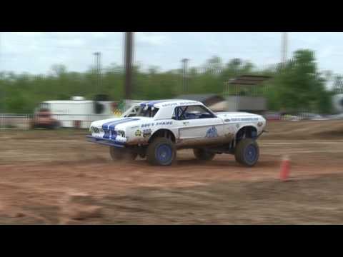 Southern Monster Truck Showdown Highlights - Tulsa...