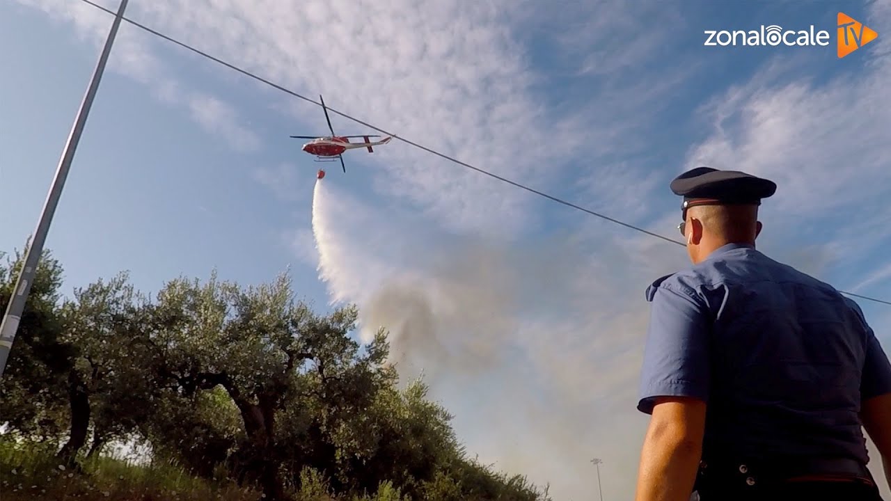 Vasto, 2 roghi devastano le dune e minacciano la ferrovia