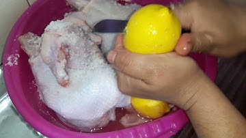 الطريقة الصحيحة لغسل الدجاج وترقيده مع سر يخليه مايتحلش ليكم في الطياب
