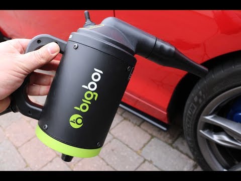 the-perfect-tool-for-drying-cars-and-avoiding-water-spots