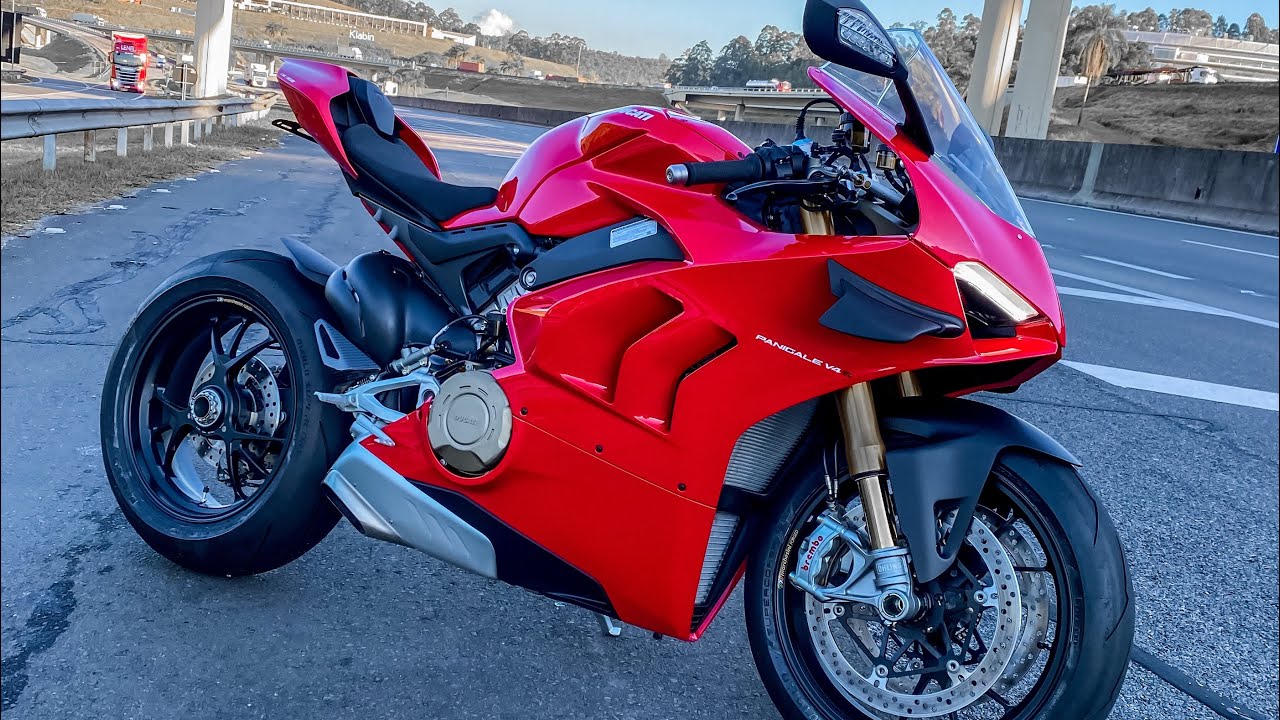 ACELEREI A DUCATI V4S NAS CURVINHAS DE ALTA