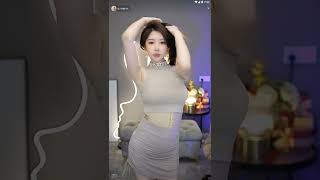 迷人的黎闪电20220629073105