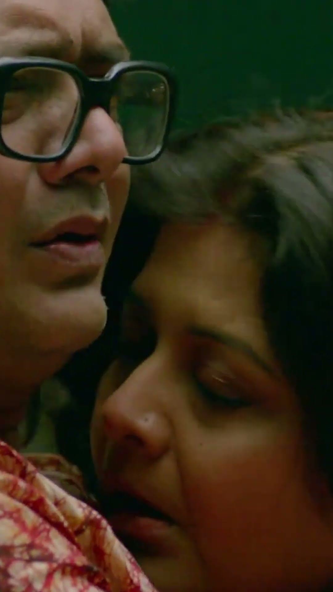 হৃদয় আমার নাচে রে আজিকে #obhishoptonighty #bengalishorts #bengalimoviescene
