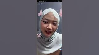 BIGO live Amel jilbab di bukak kancingnya sampe kelihatan belahan 