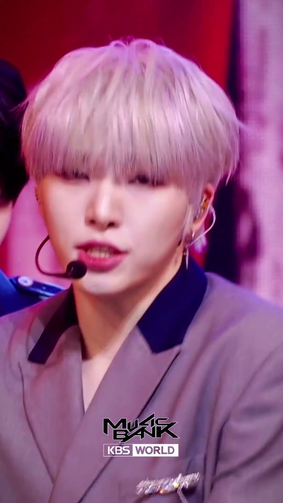 IKUK - ONEUS #IKUK #ONEUS #ワンアス #원어스 #Shorts #MusicBank | KBS WORLD TV