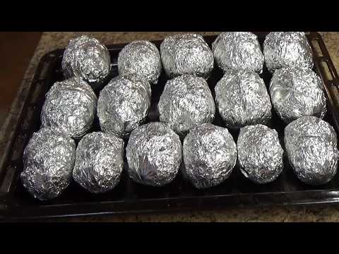 Video: Картошканы фольгага камчы менен чаптаңыз