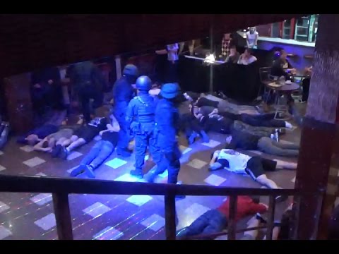Видео: В Новосибирске силовики сорвали концерт неонацистов-наркоманов