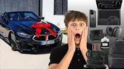 Buying 10 EXPENSIVE PRESENTS in ONE COLOR for Ronald's Birthday!
