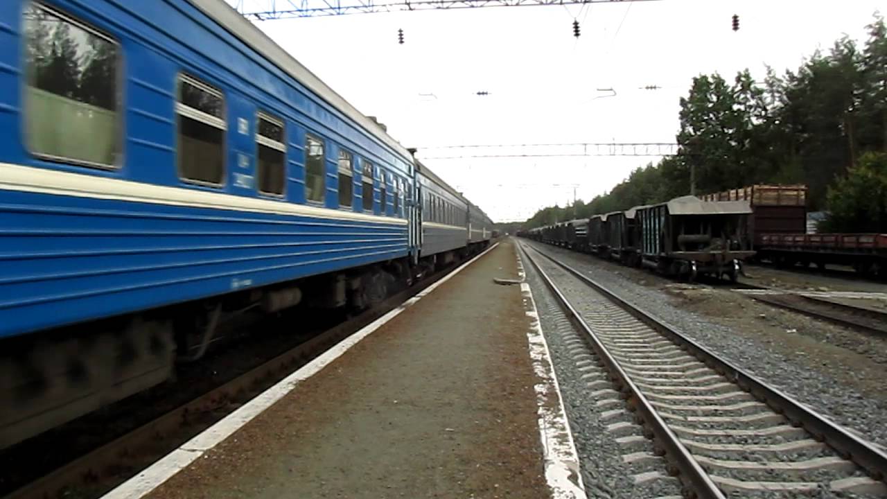 М62 с пассажирским поездом. Брест киев