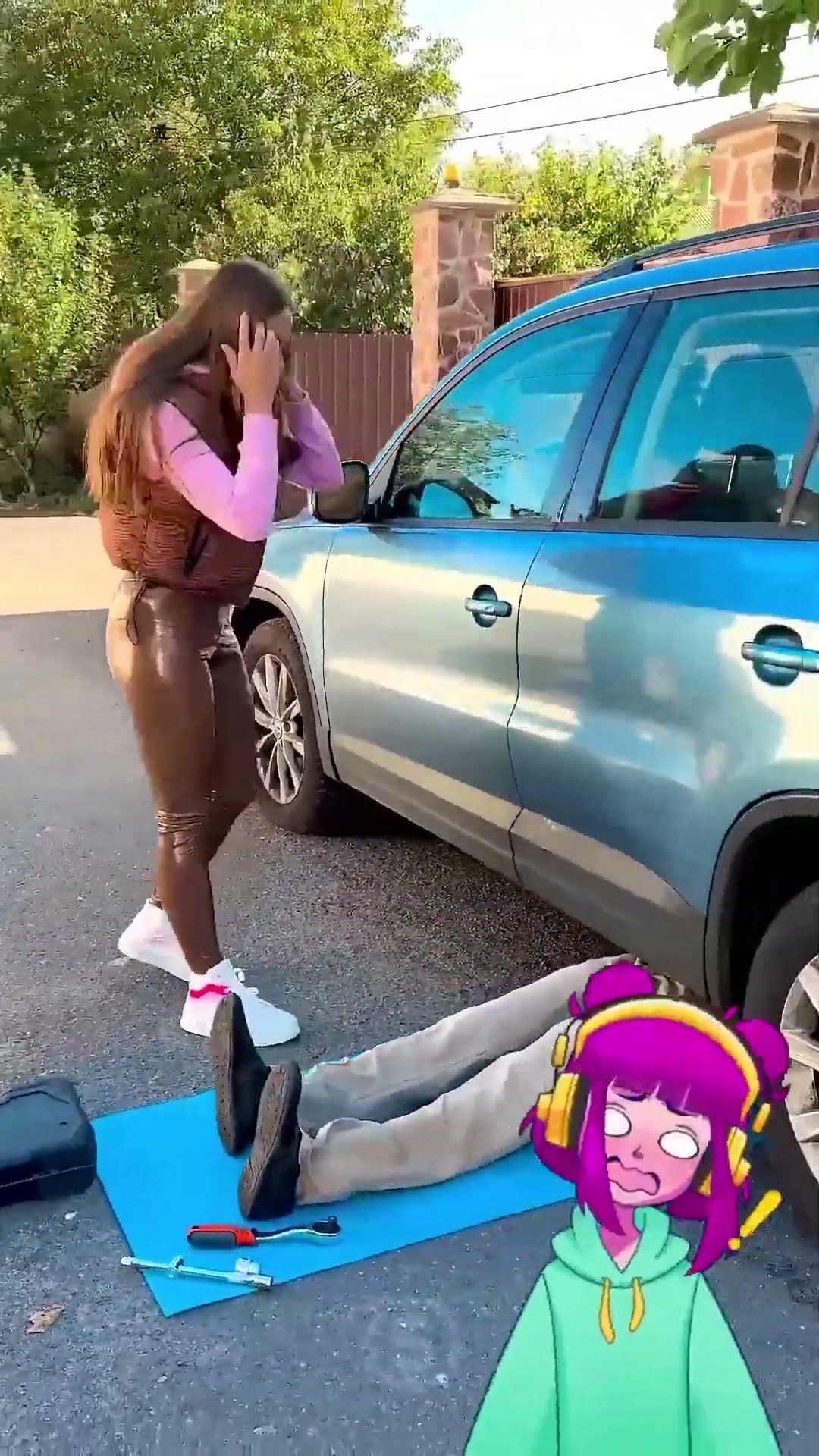 Car Chaos ? Grandpa’s Hilarious Setup!
