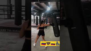 #boxeovenezuela #mmavenezuela #boxing #boxeofemenino #trainingbox #boxeocolombia  #viral #viralreel