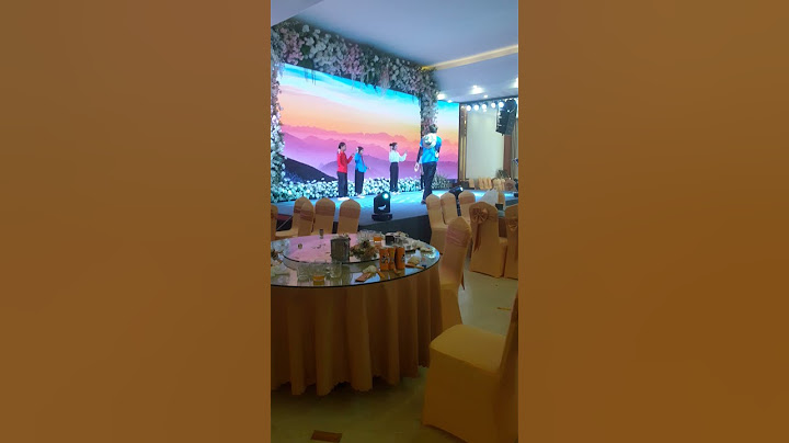 Ai Nhúc Nhích Sẽ Có Quà.