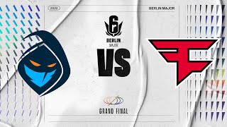 Rogue vs FaZe Clan \/\/ Six Berlin Major – Grand Final – Day 6