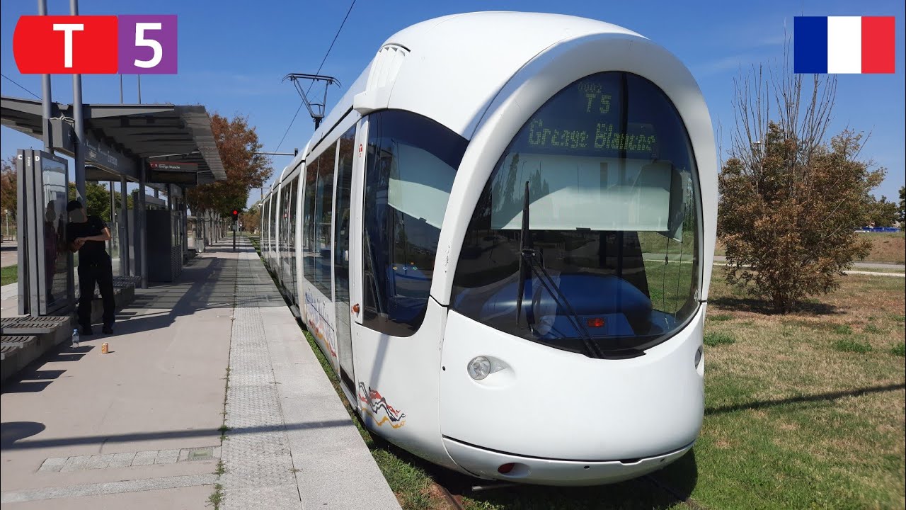 Tramway Ligne T5 à Lyon en France