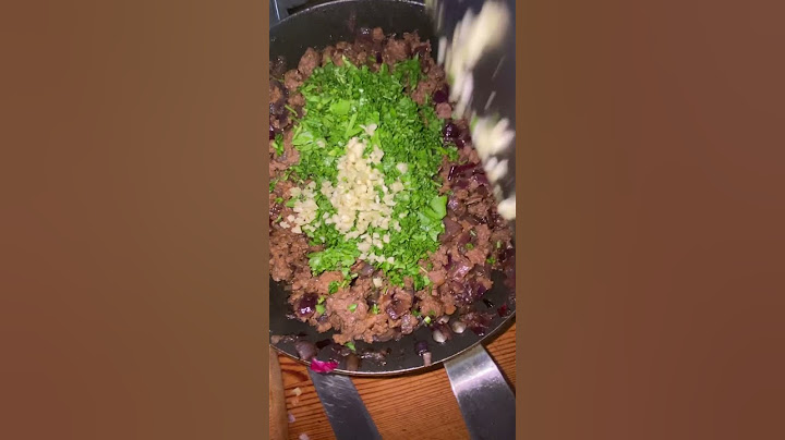 J’ai mis du persil de la viande hachée de I rouge