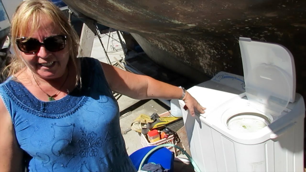 Visiting Liveaboards Renee and Lynette aboard Sailboat Bubbly, Part 1 of 2