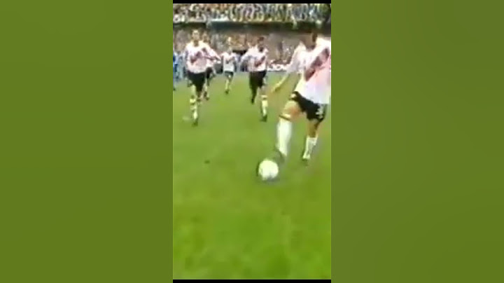 Sale el Millonario del túnel en La Bombonera 2004 Superclásico Gallardo Salas Cavenaghi #riverplate