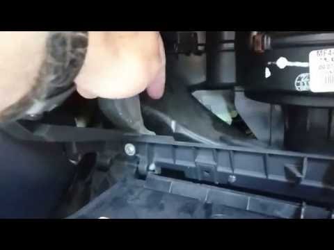 Land Rover LR3 Blower Motor Replacement