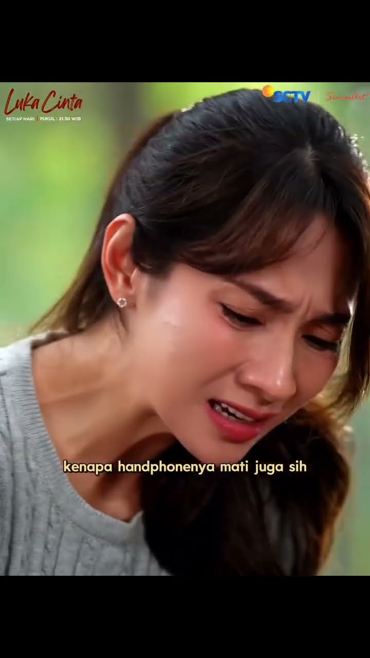 Badan semungil Salma bisa gendong gapura kabupaten ?? #shorts #lukacintasctv