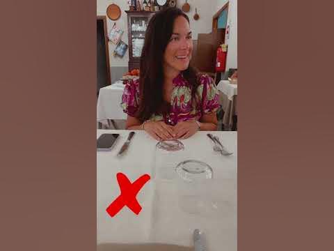 Errori comunissimi di bon ton: ristorante, borsa, camminata, telefono # ...