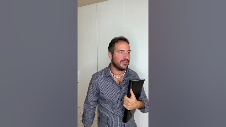 I PROFESSORI nei corridoi a SCUOLA