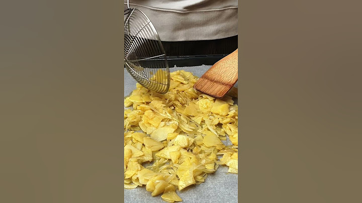 Trying Spanish Tortilla de Patatas