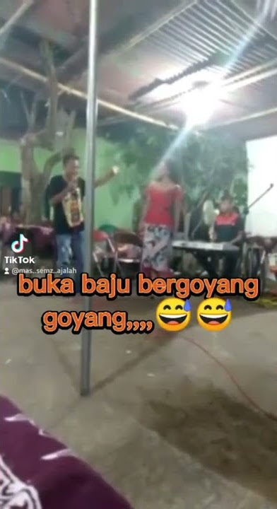 lihat lah TUKANG NGRUSAK LAGU BERULAH LAGI😑😑😑