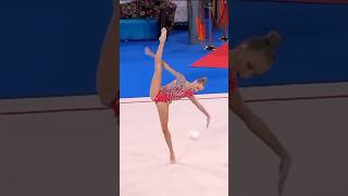 Arina Iankovskaia - Russia rhythmic gymnastic - ginástica гимнастический gimnastică व्यायाम 体操