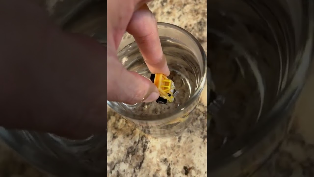 Это были маст-хэвы 90-х! Микромашинки, меняющие цвет!! 