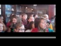 Garfield students sing at museum