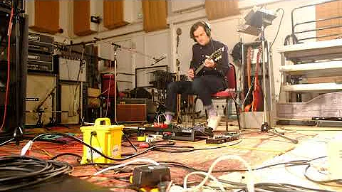 Tracking Clean Guitars at Abbey Road - "Saturnine ...