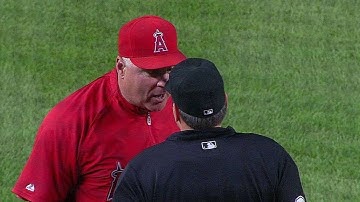 LAA@NYY: Scioscia disputes double-play call in sixth