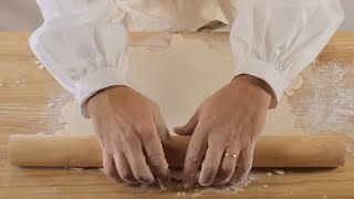 How to Make Simple Pie Crust - 18th Century Cooking