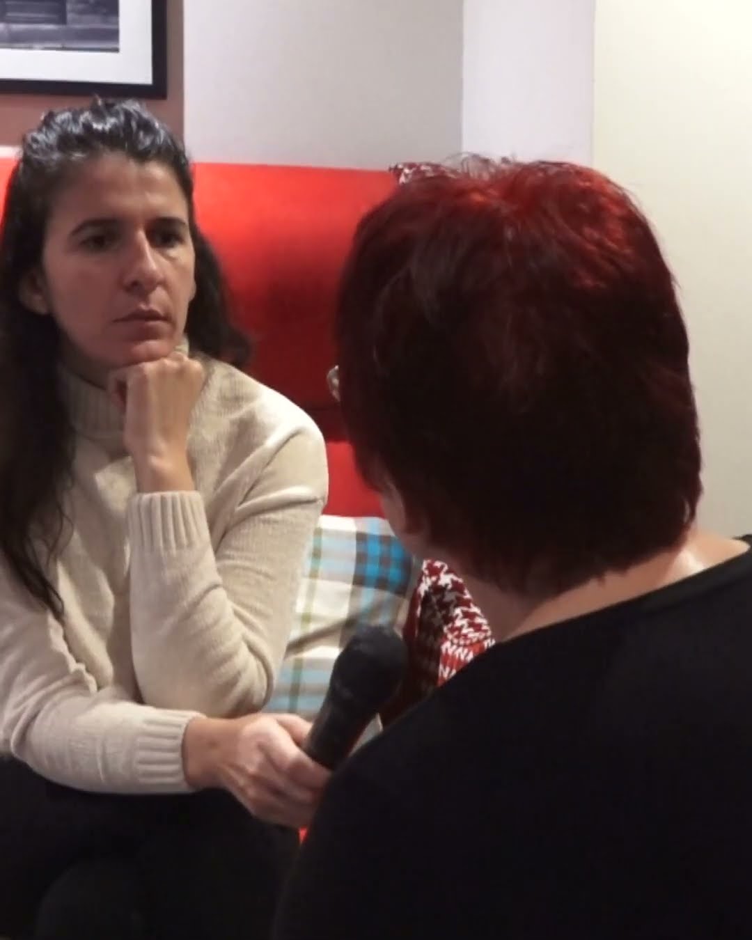 Mësuesja denoncon drejtorin për ngacmim seksual, ai nis procedurën e largimit - Fiks Fare
