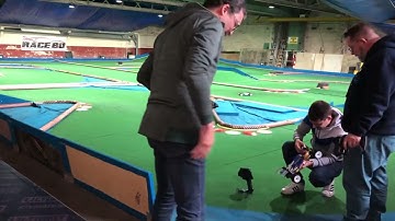 Race80 - Team Associated B6.1 Blinky mode 13.5