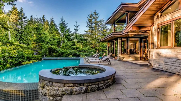 Gina Lin presents 915 Groveland road West Vancouver