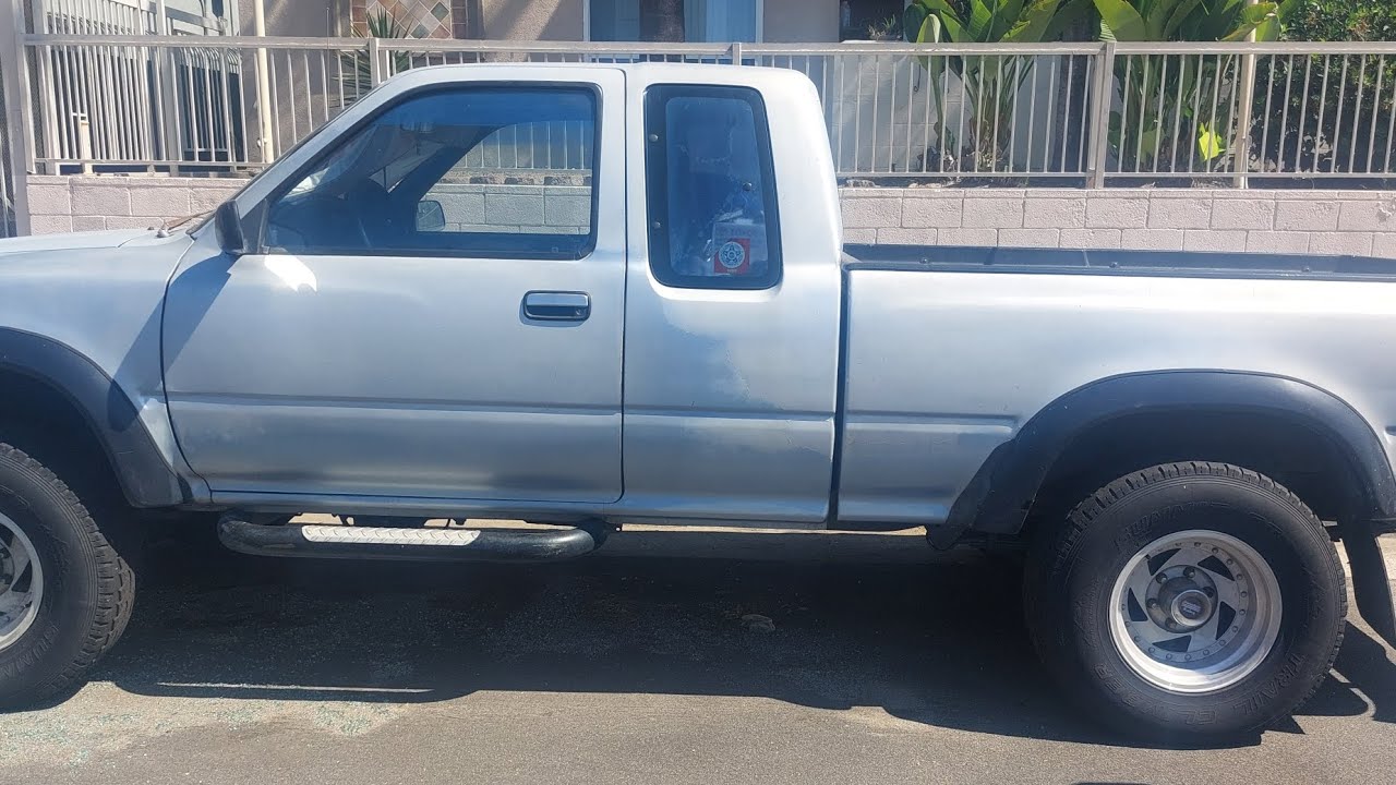 Toyota Pickup 1989, R22, 4X4 $$$$$$ estoy en California $$$ - YouTube
