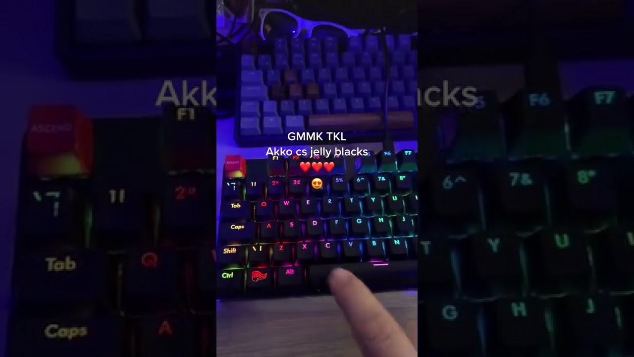 Akko cs jelly blacks in a GMMK TKL *stock stabs  